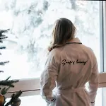 Santa's Luxury 2, Santa Claus Village