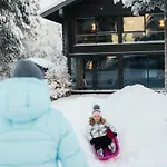 Santa's Luxury 2, Santa Claus Village Апарт-отель