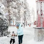 Апарт-отель Santa's Luxury 2, Santa Claus Village Рованиеми
