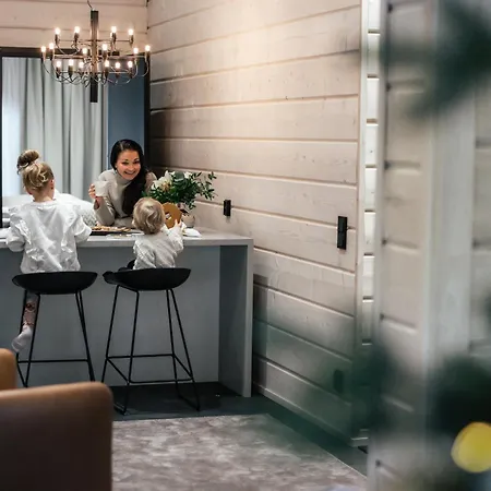 Santa's Luxury 2, Santa Claus Village 4* Рованиеми